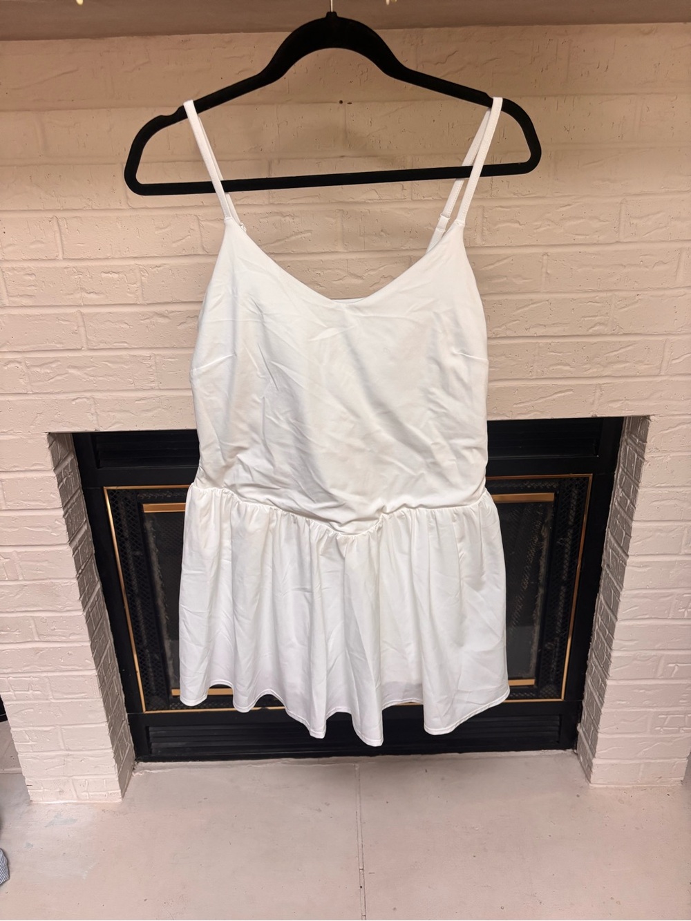 JoyLab White Spaghetti Strap Peplum Camisole